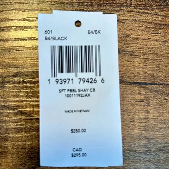 Coach Outlet Shay Crossbody in Black Pebbled Leather - Picture 6 of 14